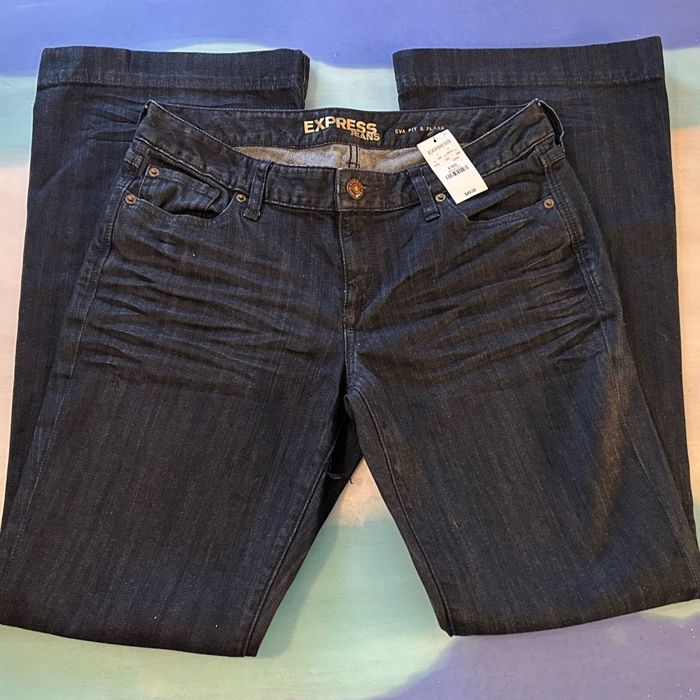 Eva Fit &Flare Flare Dark Wash Express Jeans NWT size 8